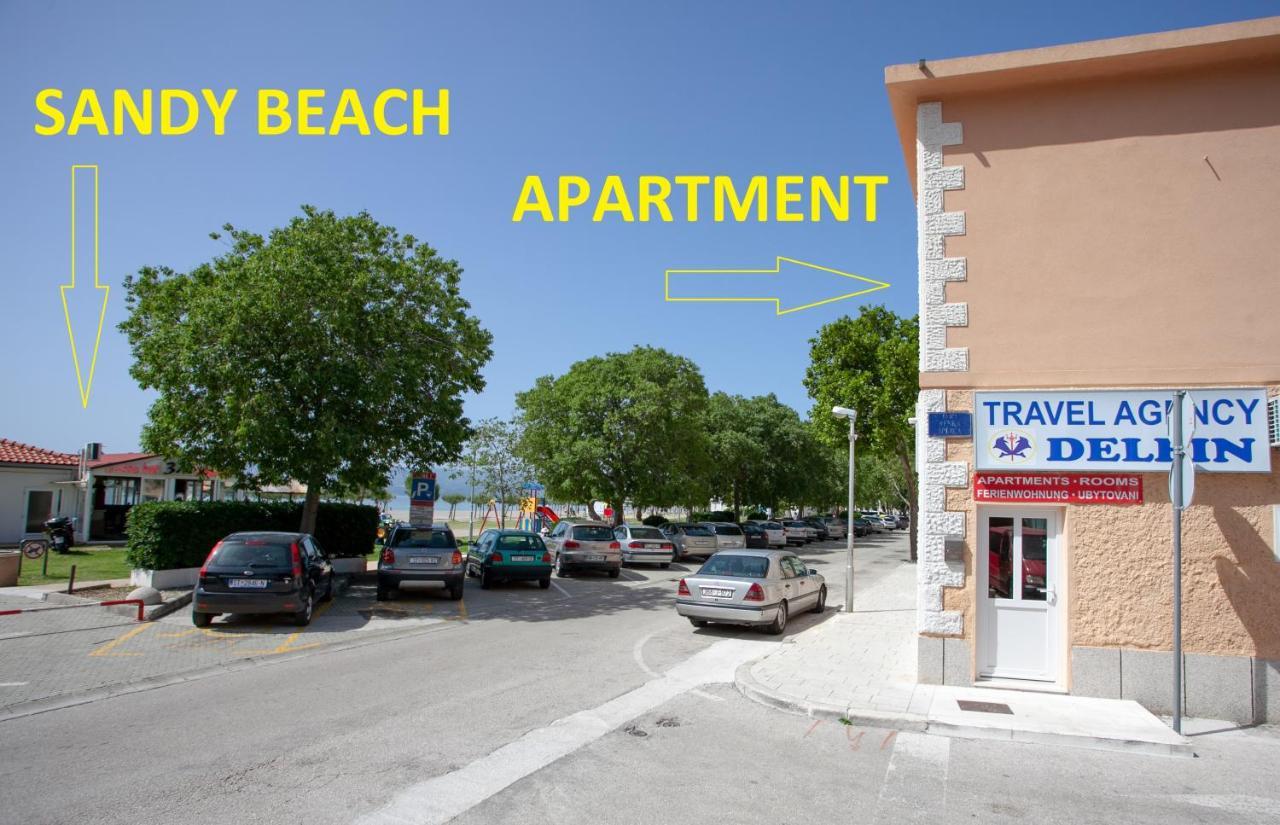 Ap Punta Next To Sandy Beach, Apartment With Garden 오미스 외부 사진